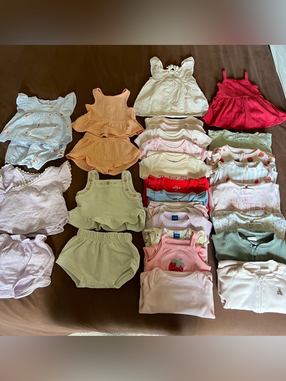 Baby girl clothes size 0-3 months